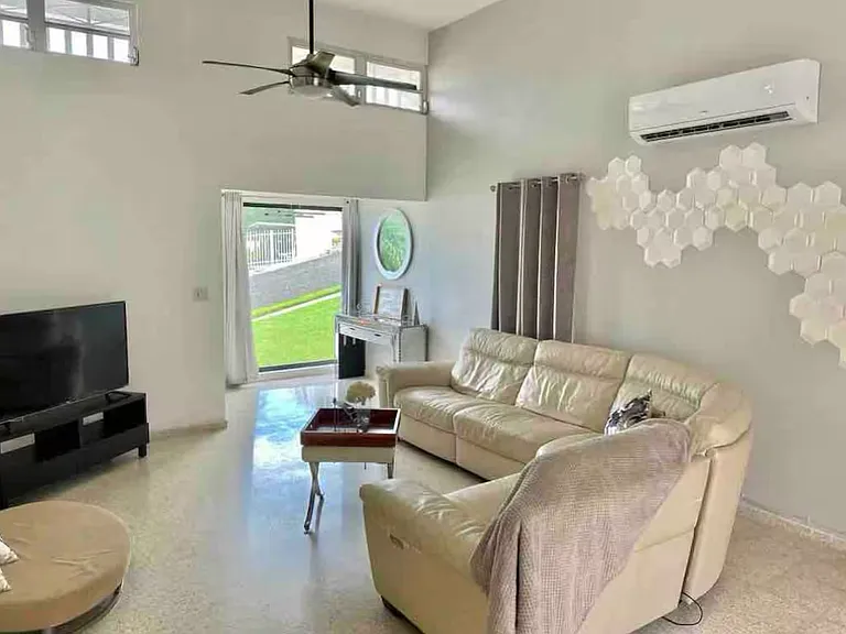 305 Calle La Bolera — Photo 5