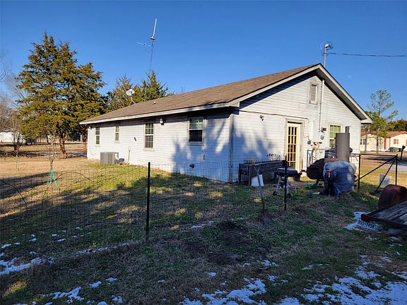 5th image of 401 Meadowview Ln