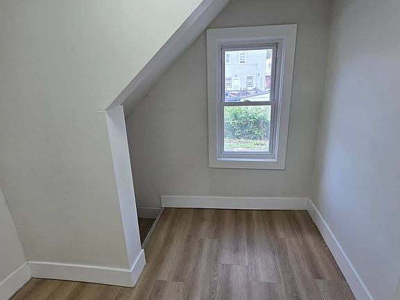 5th image of 49-51 Rosehill Pl #1AA