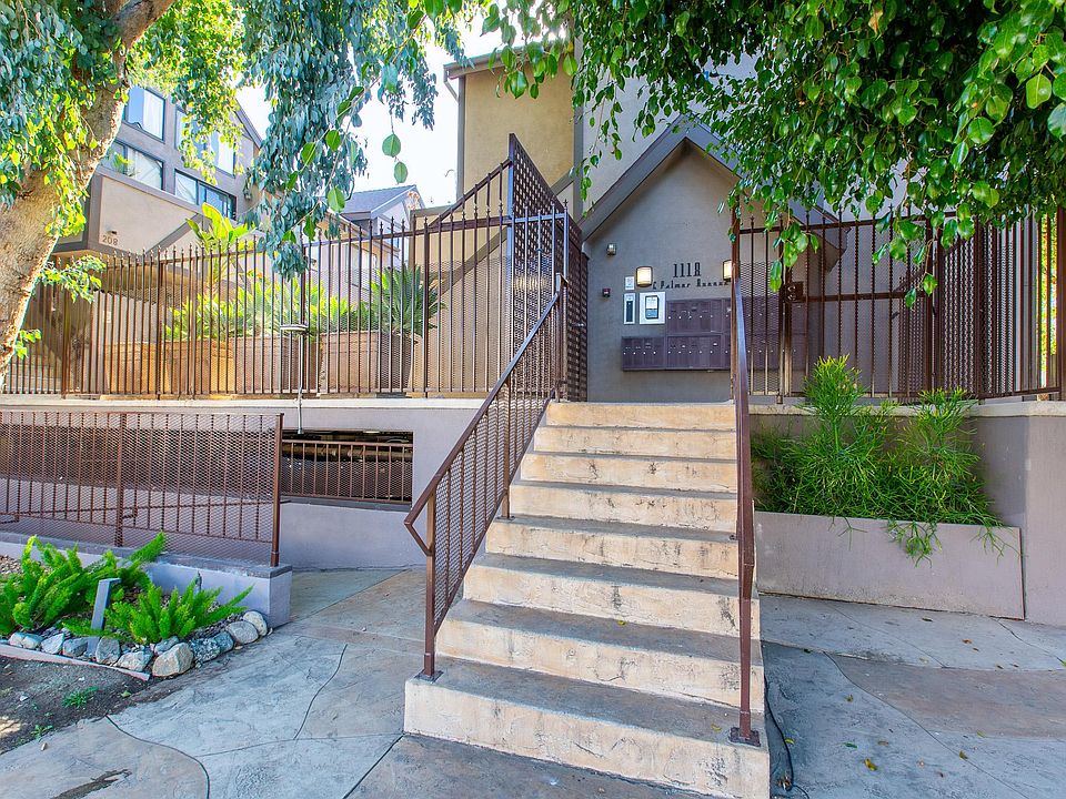 1st image of 1118 E Palmer Ave APT 207
