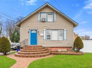 57 Harding Pl, Freeport, NY 11520
