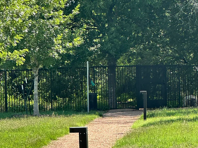 Burleson Rd — Photo 45