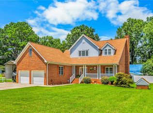 802 W Monroe St, Mayodan, NC 27027