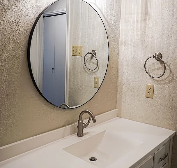 B 613-615 Barbara Jean — Photo 11