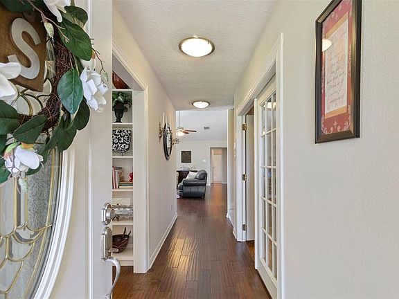 4th image of 510 Weisinger Dr