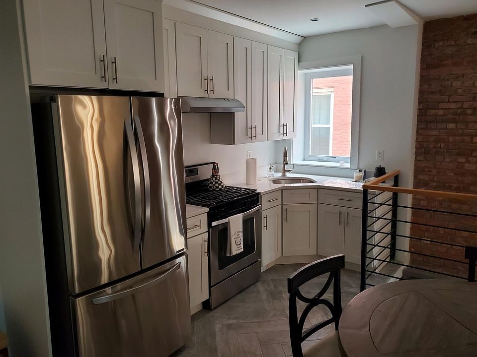 1st image of 2060 80th St #1