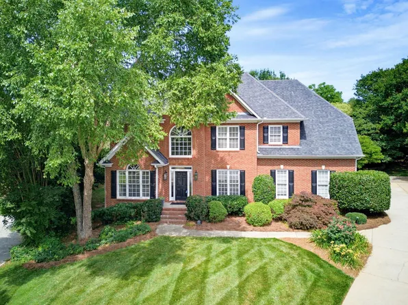 301 Rosebud Ln, Greer, SC 29650