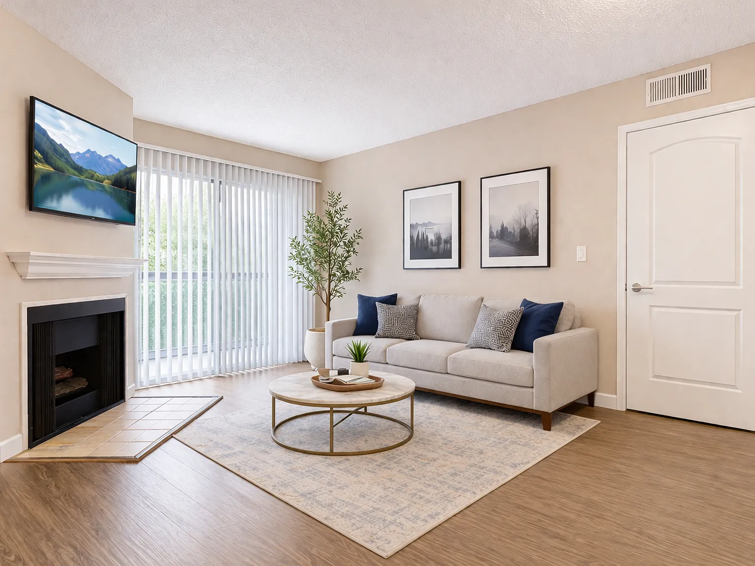 Tremont Apartments | 514 S Catalina St — Photo 1
