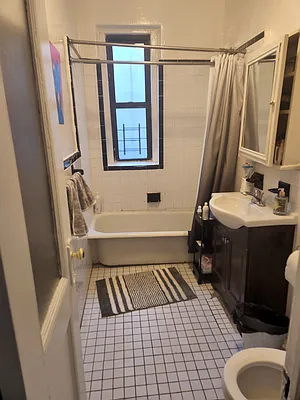 Rented by Oxford Property Group | media 11