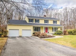 334 Varnum Dr, Warwick, RI 02818