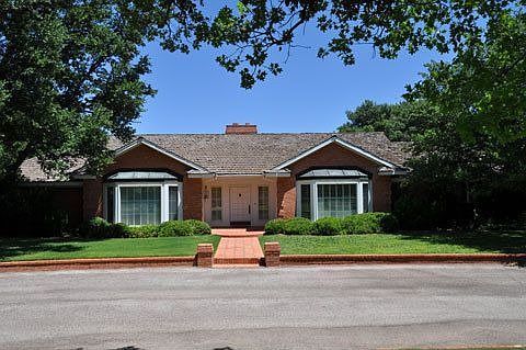 1st image of 27 Saddle Club Dr