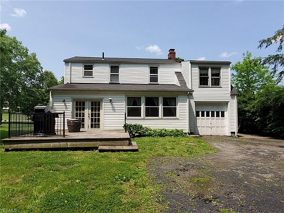 2nd image of 723 E Liberty St