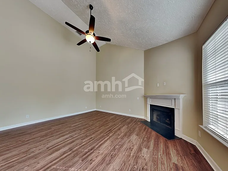 1205 Sundown Ct — Photo 7