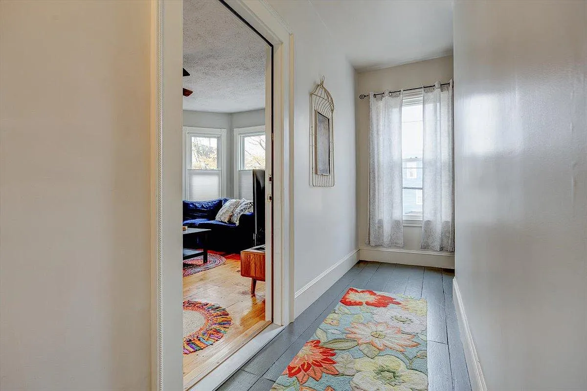 2 bed, 1128 sqft, $3,000 — Photo 3