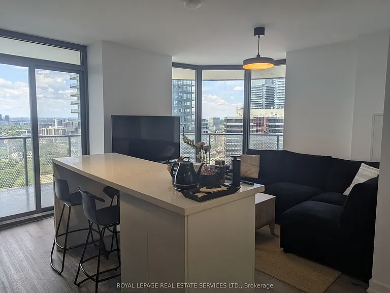 11 Wellesley St W #3208 — Photo 1