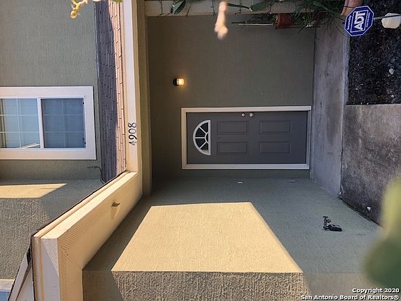 2nd image of 4908 Appleseed Ct