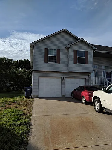 1126 NW Scenic Dr Photo 1