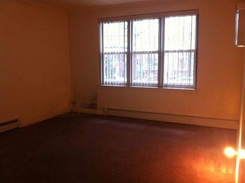 2nd image of 2407 E 16th St