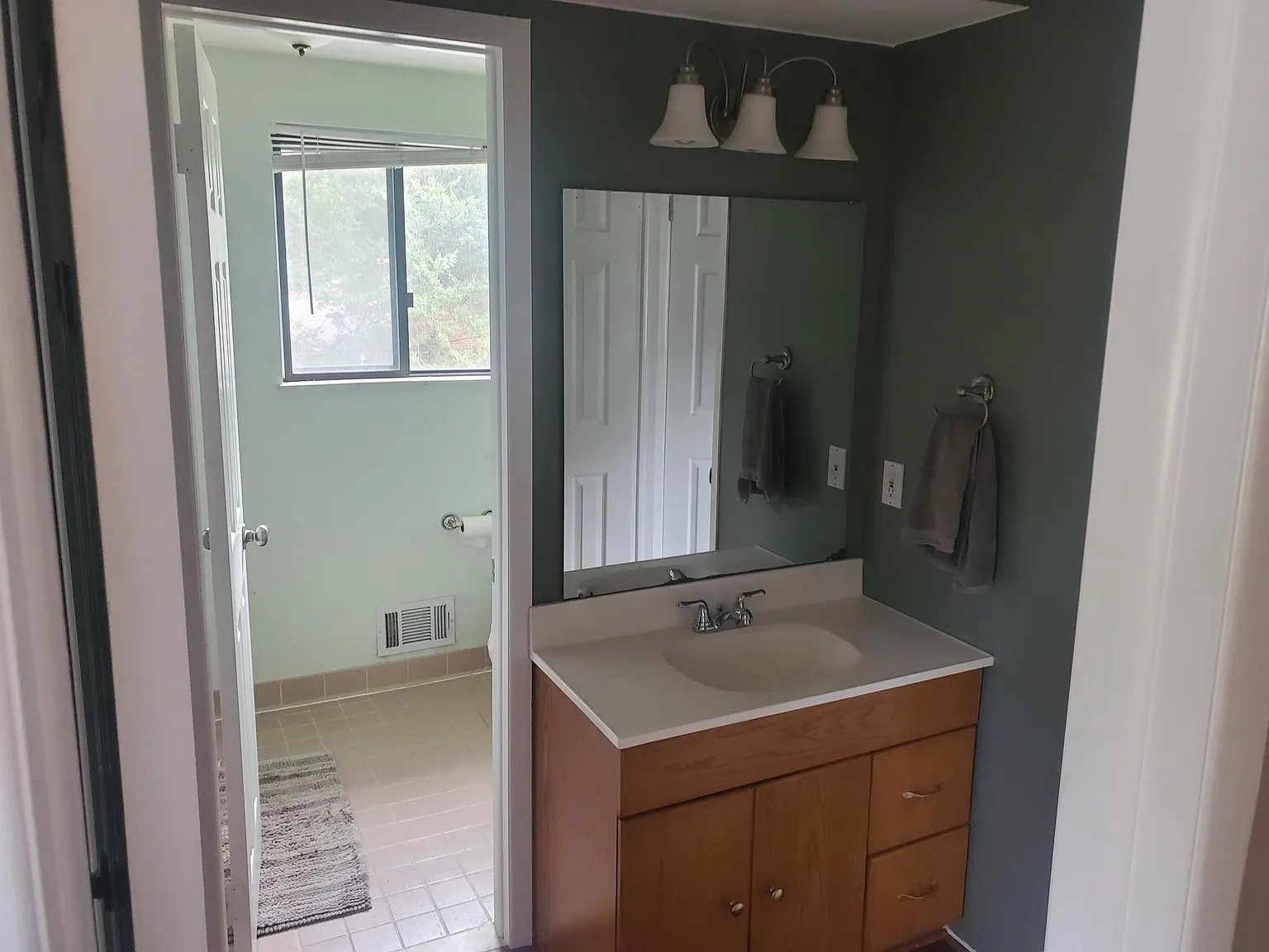 24156 Woodham Rd photo 1