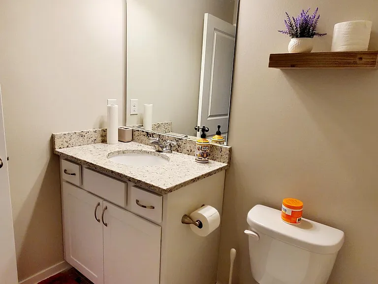 381 NE Mink Dr — Photo 17
