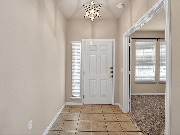 4th image of 1440 Brooks Way