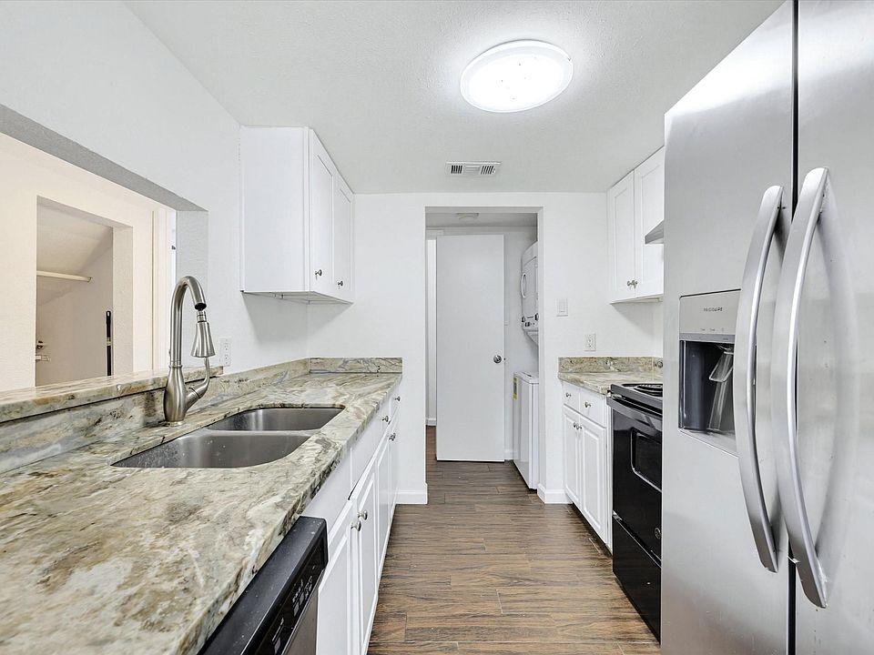 1st image of 9548 Pagewood Ln #9548