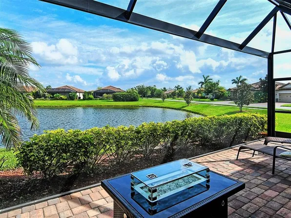 6635 Candlestick Dr, Bradenton, FL 34212