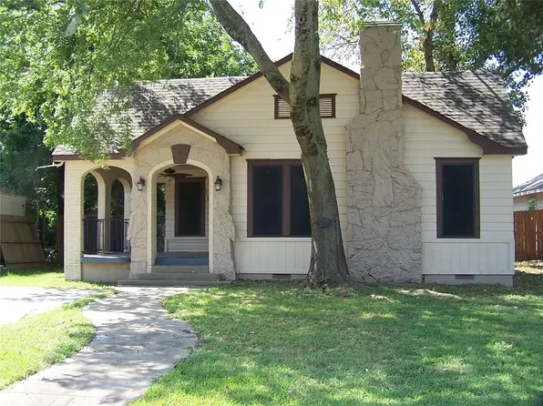 714 W Hull St, Denison, TX 75020