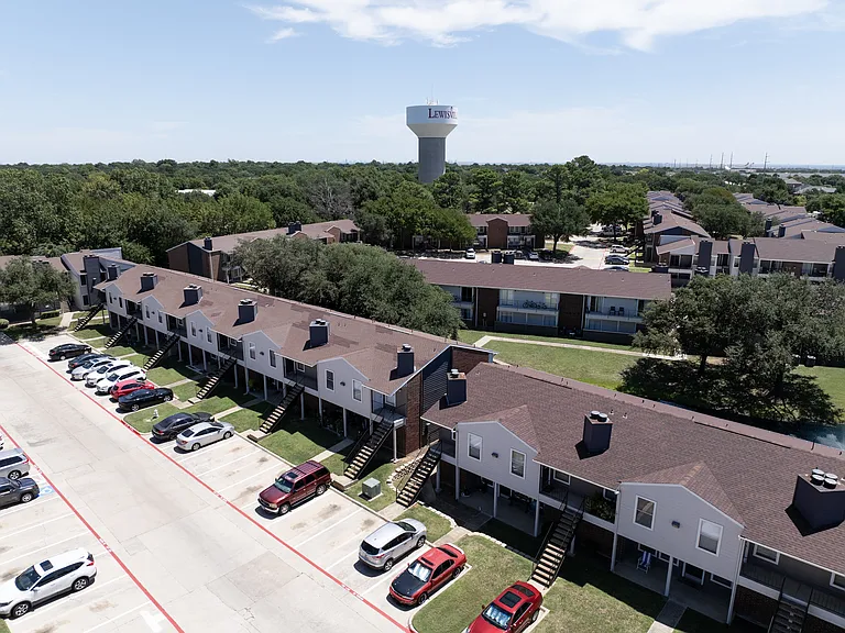 Oak Tree Village — Photo 57