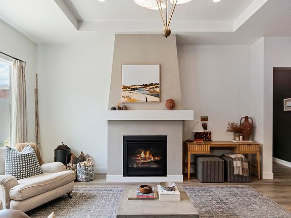 2nd image of 1268 E Cheyenne Way