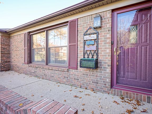 4th image of 1707 Woodview Ln