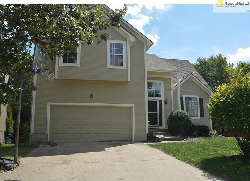 1st image of 21617 W 47th Ter