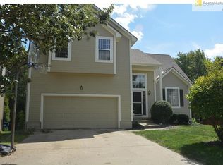 21617 W 47th Ter, Shawnee, KS 66226