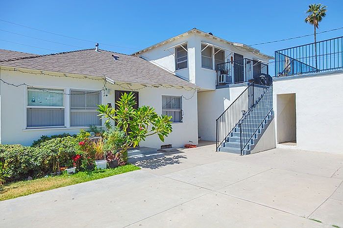 1st image of 745 W Crescent Dr #745