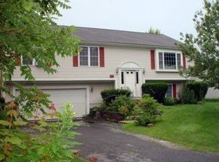 714 Middle Rd, Portsmouth, RI 02871