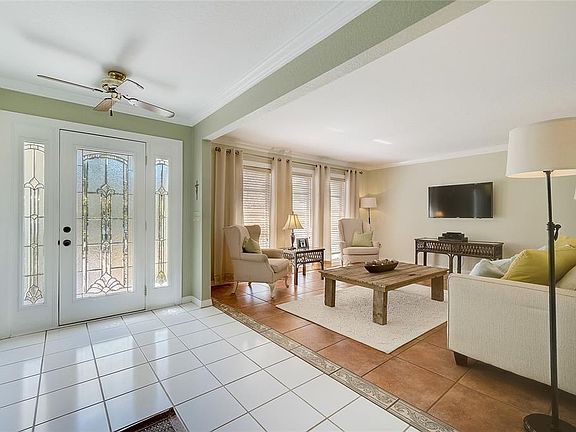 5th image of 727 Birdsong Ln