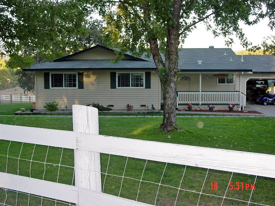 Classic Country Setting on 1.27 acres.