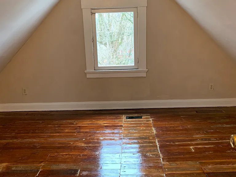3042 Gilbert Ave #2 — Photo 38