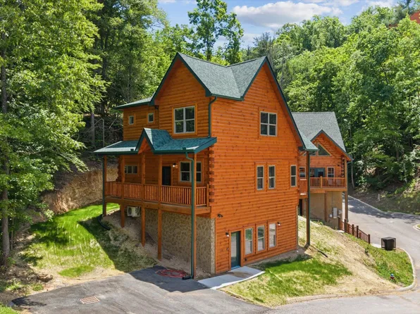 2107 Valley Creek Way, Sevierville, TN 37862