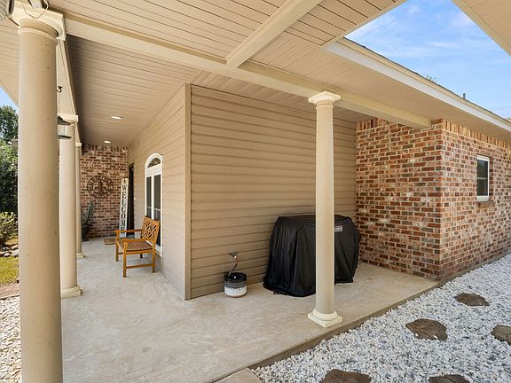 4th image of 886 Castor Lake Rd
