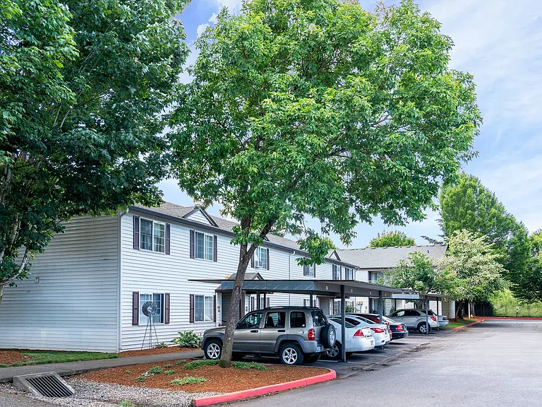 Meadow Crest Apartments — Photo 19