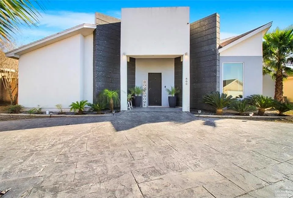 800 New Orleans Cir