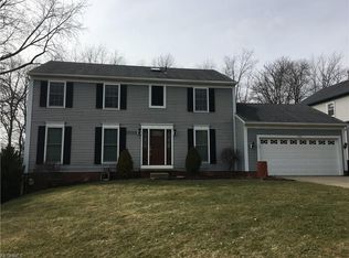 8283 Whiteridge Cir NW, North Canton, OH 44720