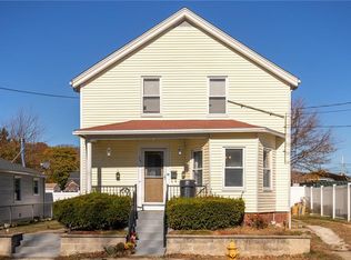 15 Lucas St, Pawtucket, RI 02860
