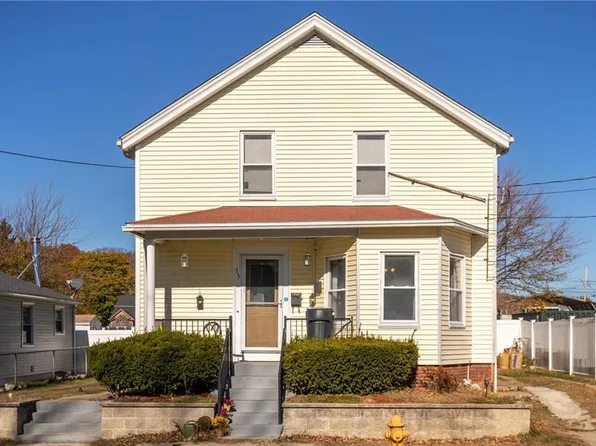 15 Lucas St, Pawtucket, RI 02860