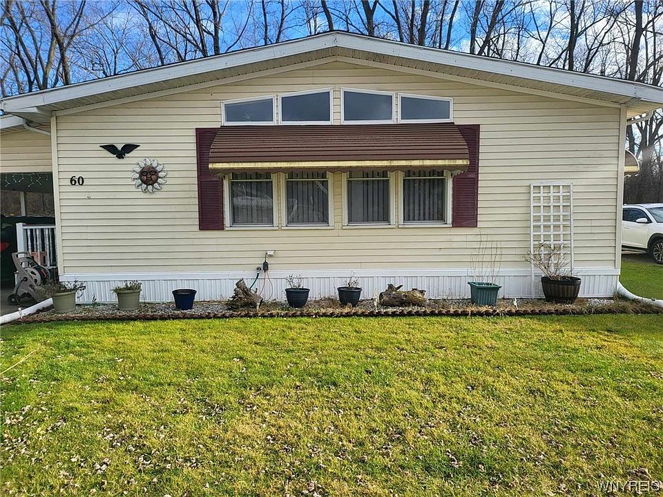 1st image of 60 Parkside Cir