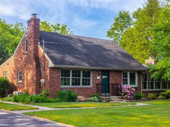 2998 Marie Dr, Gibsonia, PA 15044