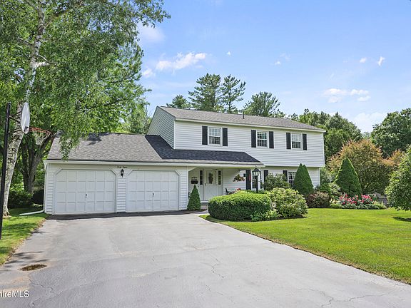 3rd image of 48 Brookside Dr