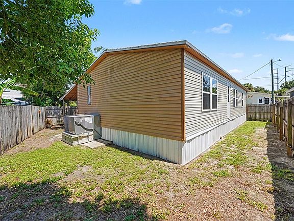 3rd image of 739 DRIFTWOOD LANE