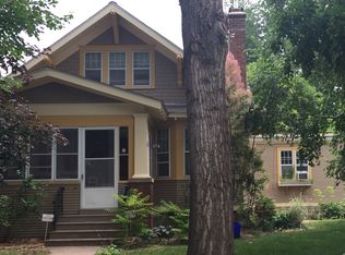 1076 Hague Ave, Saint Paul, MN 55104